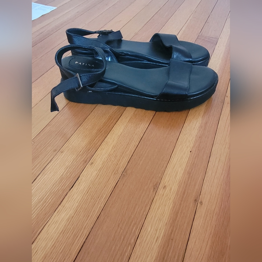 Patina Soho Wedge Sandal Black Leather Womens Size 10